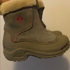 Columbia snow boots